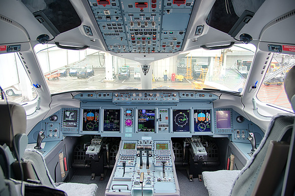 Aeroflot RA-89045