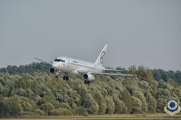Sukhoi Superjet 97006