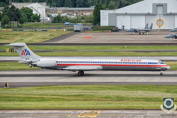 American Airlines N9628W