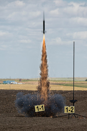 Estes Nike Smoke on a H115DM